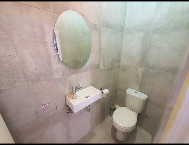 3 BEDROOM HOUSE TO LET IN TOWNSEND ESTATE